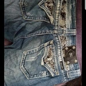 Size 28 miss me jeans